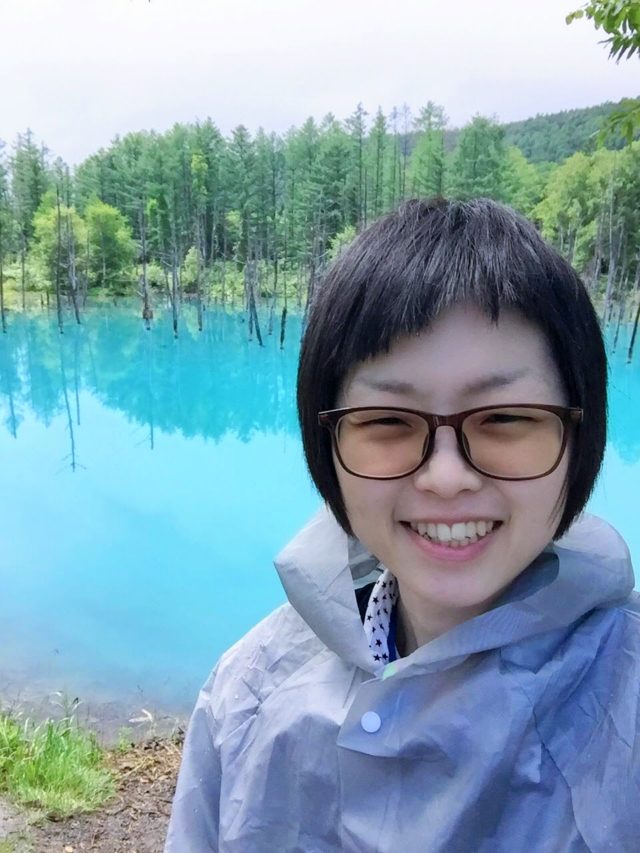 北海道　青い池　写真
