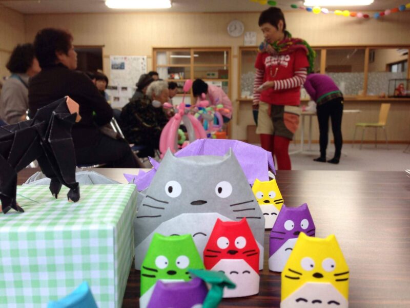 折り紙トトロの指人形