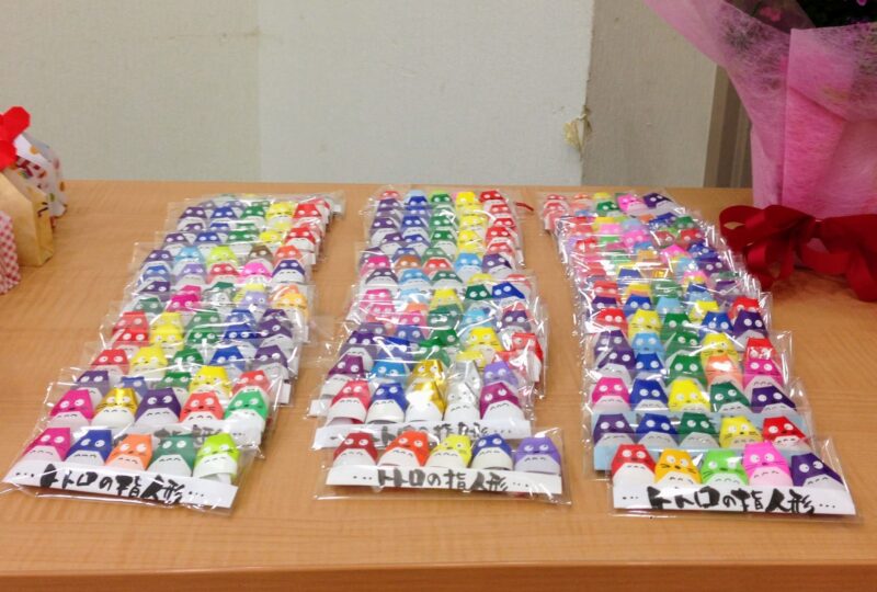 折り紙トトロの指人形